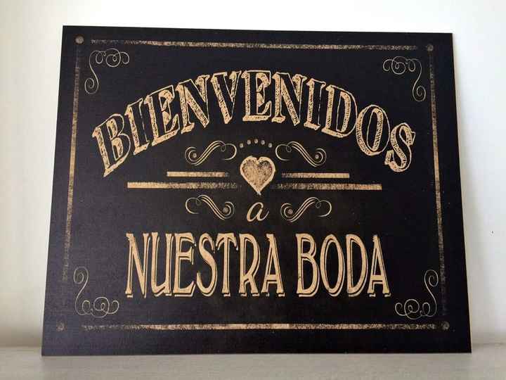 8 letreros con espejos para la entrada a la recepción - 1