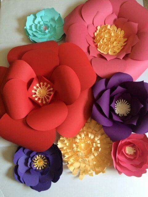 Decoracion con flores de papel - 22