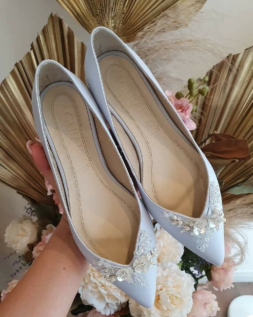 Me siento rara al besar a mí novio usando tacones altos 1