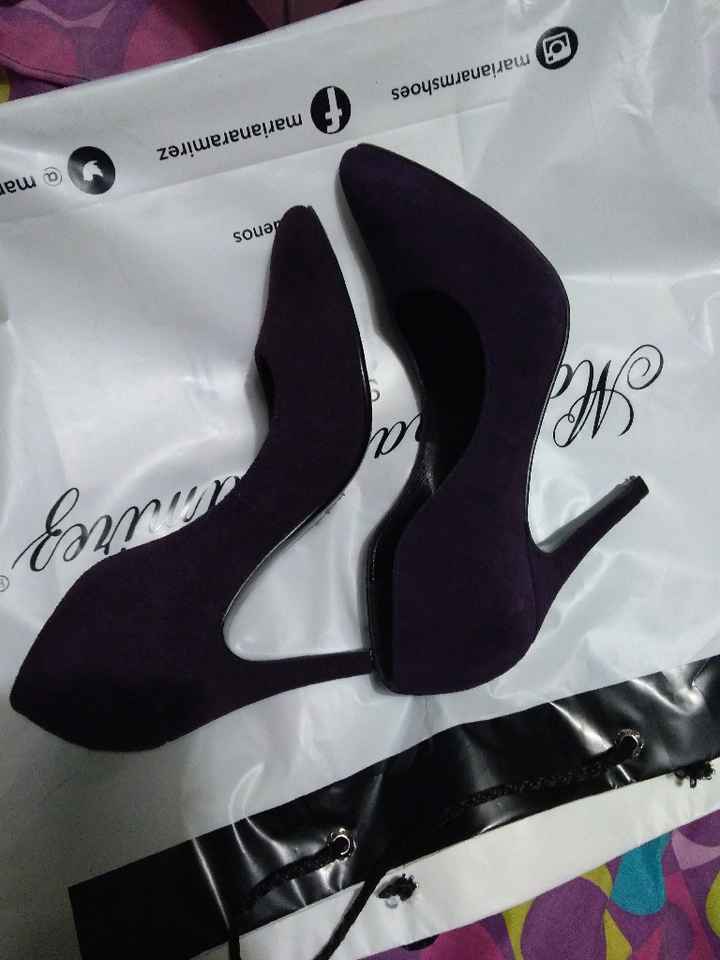 Vestido damas, zapatos novia e invitaciones. - 3