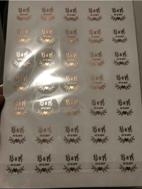 Etiquetas para invitaciones Help! 3