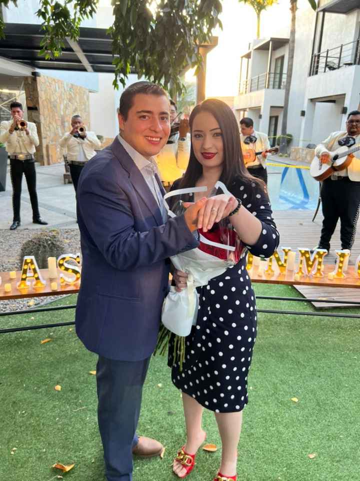 Propuesta de matrimonio en público,¿ FAN😍 O HATER 👎? - 1