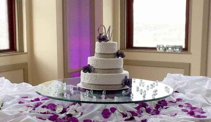 Diamantes y pétalos nada mas 