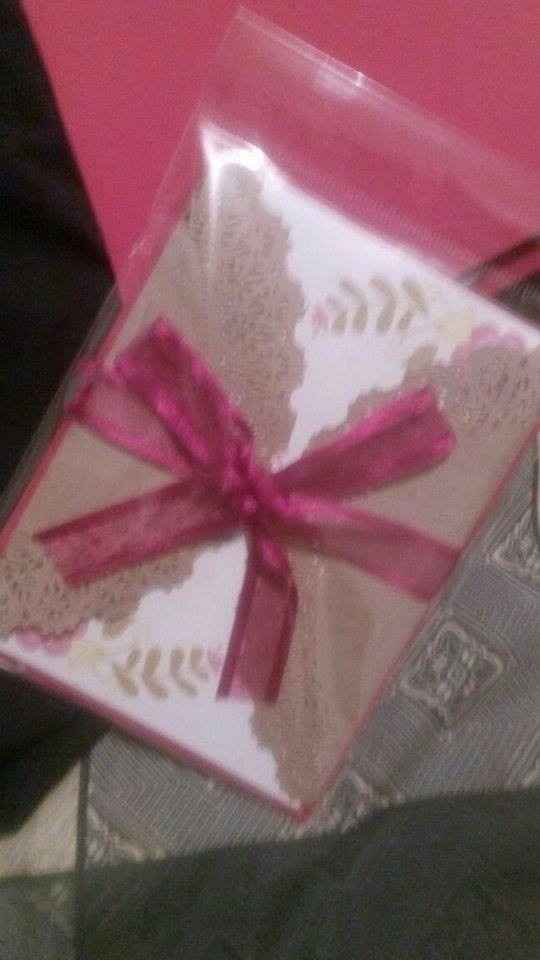 la bolsita la compre en fantasias miguel, le recortare lo de arriba 