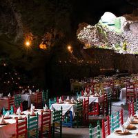 Boda en una cueva - 1