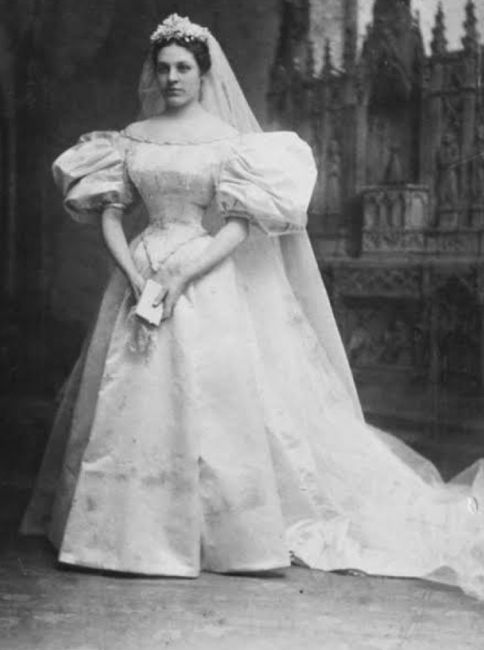 Si tu Fm tuviera que elegir tu vestido de boda.. - 1