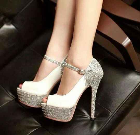 Combinaciones de colores en blanco y plata - 14