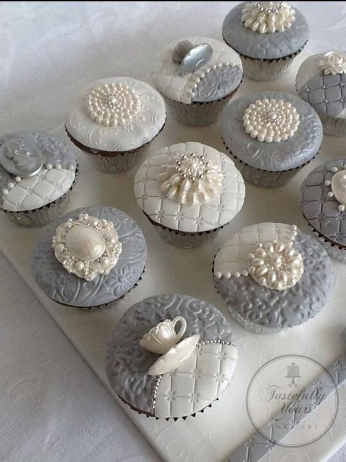 Combinaciones de colores en blanco y plata - 10