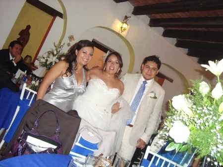 CON AMIGUITA