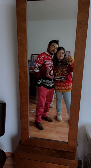 ¿Te gustan los ugly sweater en parejas? 🧥 1