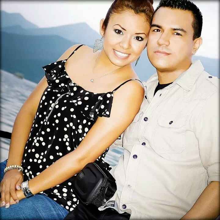 Fotos con sus prometidos!♥️ - 1