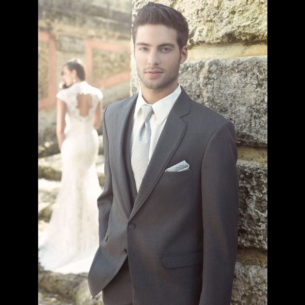 Cómo elegir el traje de novio