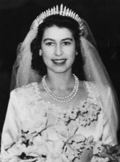 Vestido de novia: Reina Isabel 13