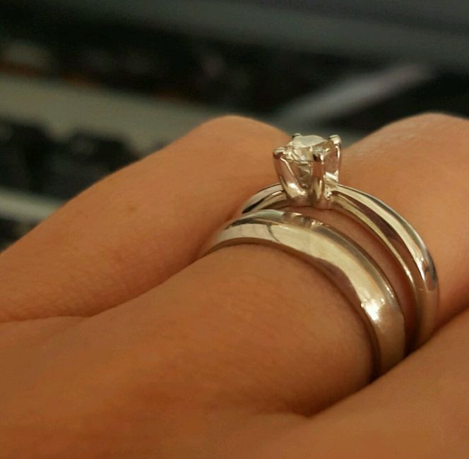 Como usar el anillo de compromiso y la argolla de matrimonio - 1