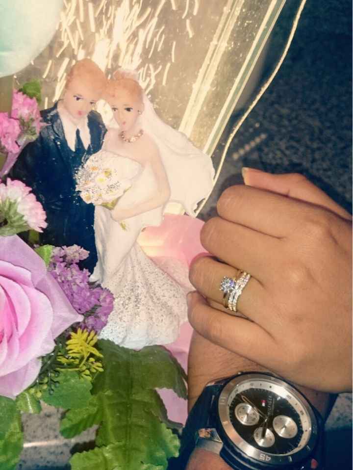 Ellos ya nos propusieron matrinonio y nos dieron anillo, se atreverian  ahora ustedes a pedirle matr