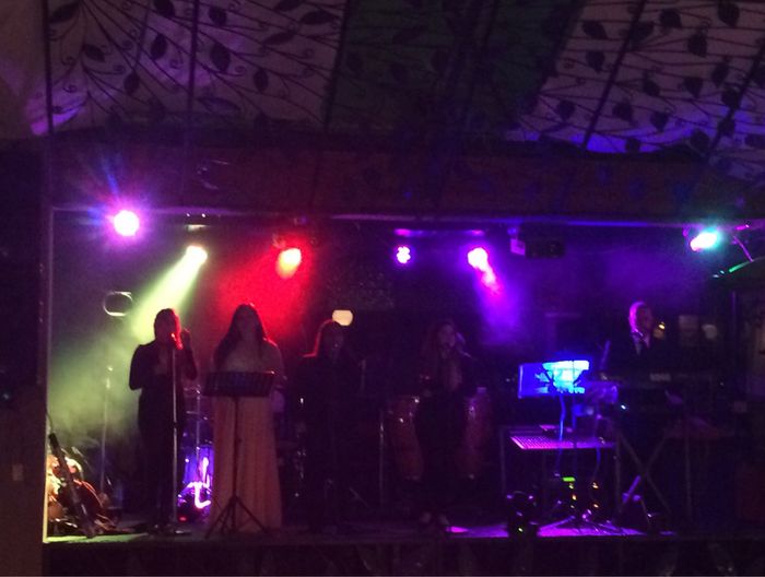 Felizmente casada - 6