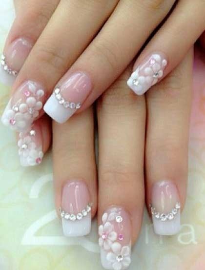 Uñas con diseño en flores