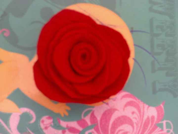 rosa fieltro