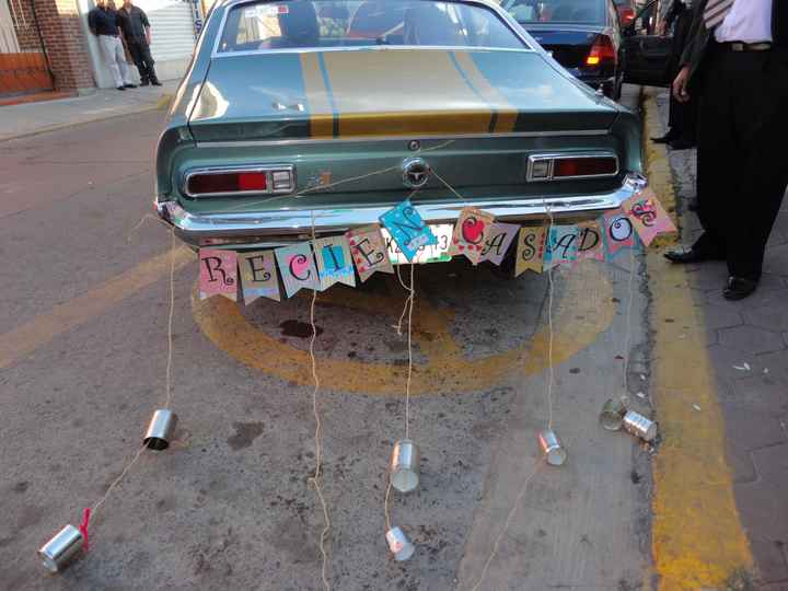AUTO LETRERO