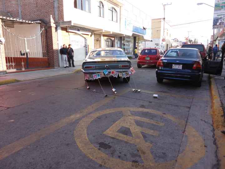 LOS NOVIOS SE IBAN