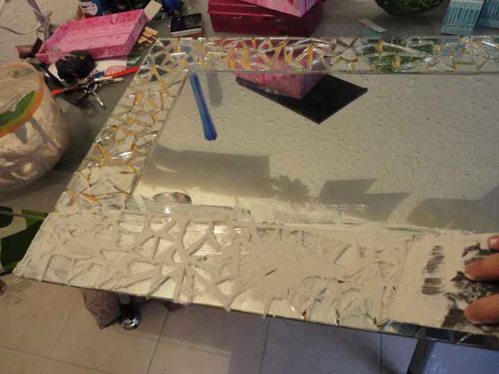 RELLENAMOS CON PEGA AZULEJO TODOS LOS HUECOS