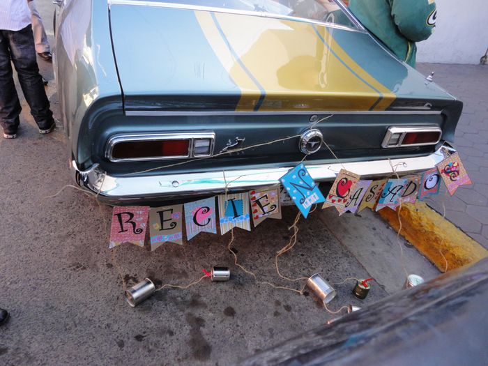EN EL CARRO