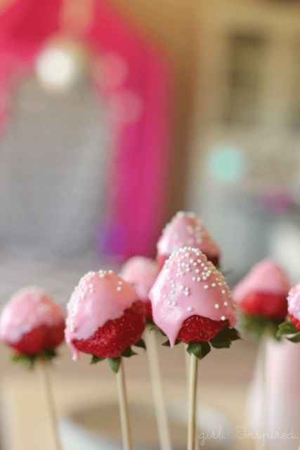 Mesa de dulces despedida Barbie 02