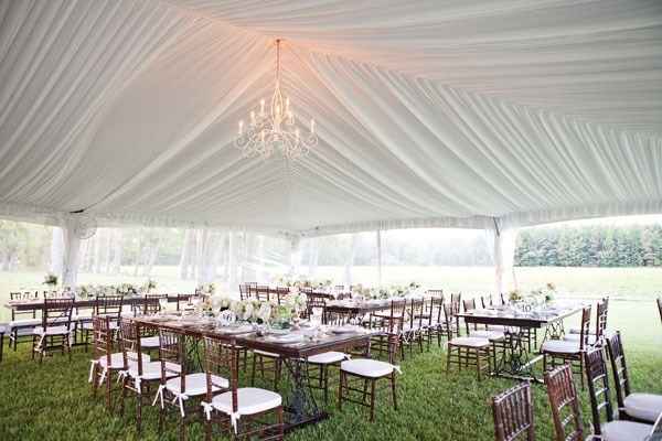 Toldo en carpa