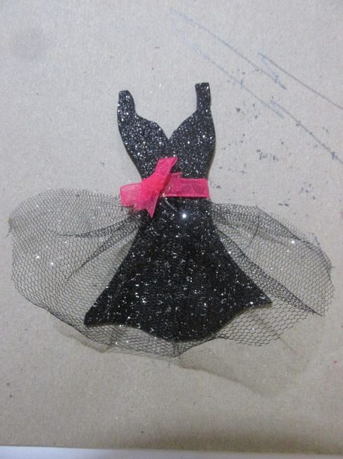 Primer vestidito con el tul, cinto y moño