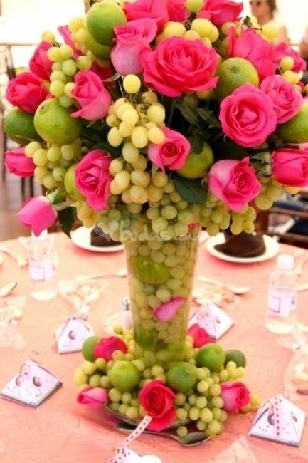 arreglo con uvas