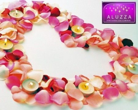 tea lights con petalos de rosas