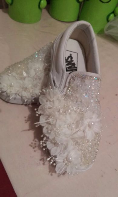 Mis tenis con cristales 