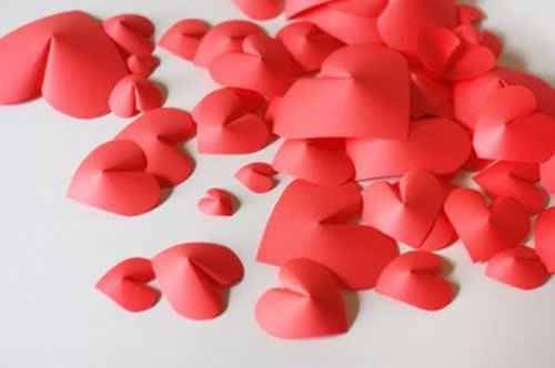 CORAZONES DE PAPEL