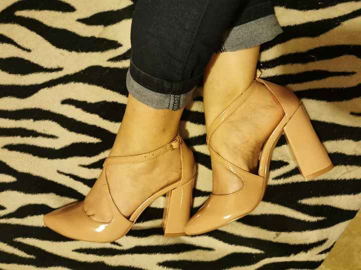 🎉Tus zapatos: ¿tacones anchos o finos? - 1