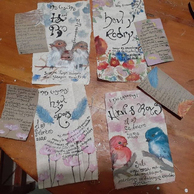 ¿Qué material escogerías para tus invitaciones? - 1