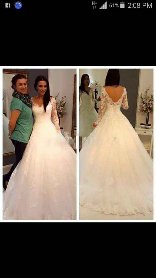 Me siento curiosa con sus vestidos - 1