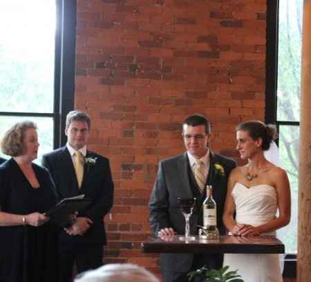 Ceremonia de vino durante la boda