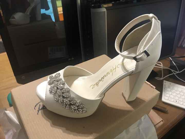Llegaron mis zapatillas - 1
