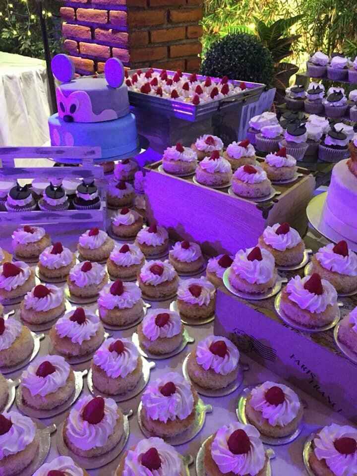 Pastel vs mesa de postres - 2