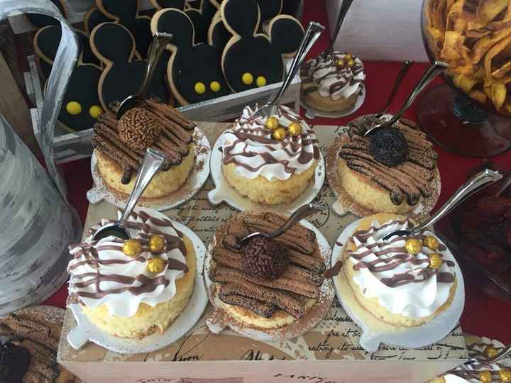 Pastel vs mesa de postres - 3