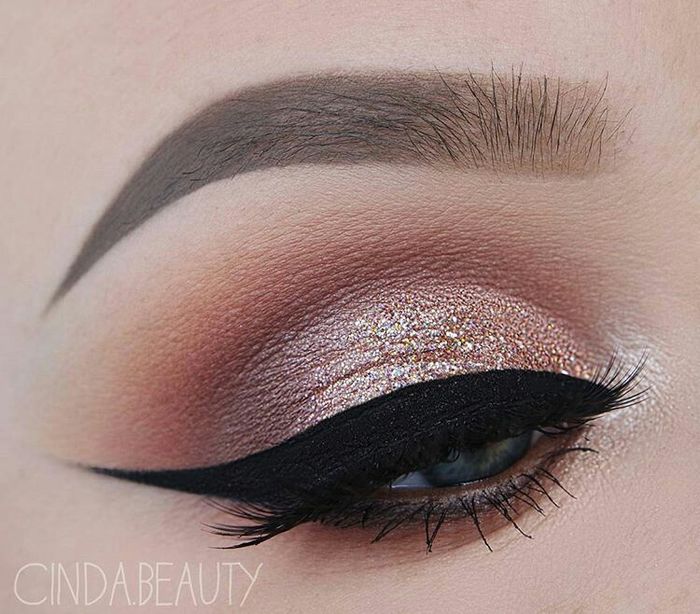 3 semanas antes: Prueba de peinado y maquillaje 5