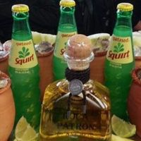 Bebidas con Bar man? - 2