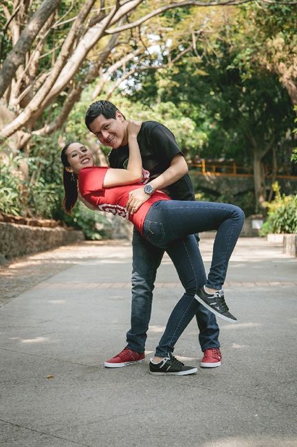 “ save the date” suban una foto de su sesión ❤️ - 2