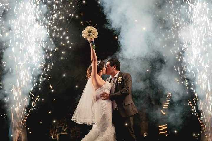 ¿Qué opinan de la pirotecnia en las bodas? 🎇🎆 - 1