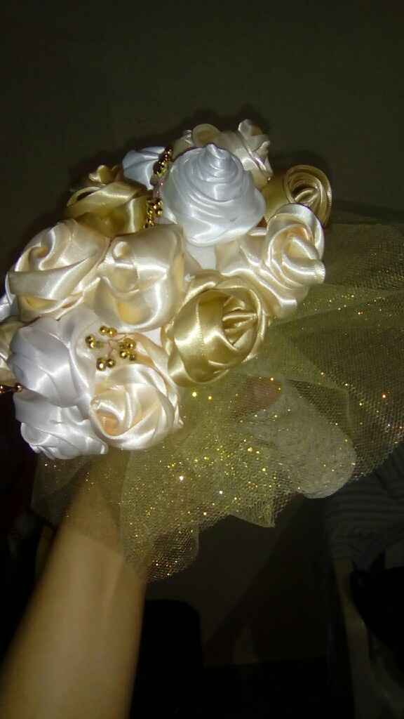 Así va quedando mi ramo🌸 - 1