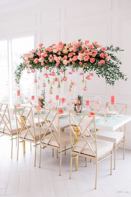 Centros de mesa altos en tonos rosas 💕🍓💓 5