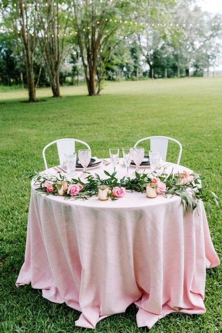 Mesa principal/sweetheart table/headtable en tonos rosas 💕🍓💓 15