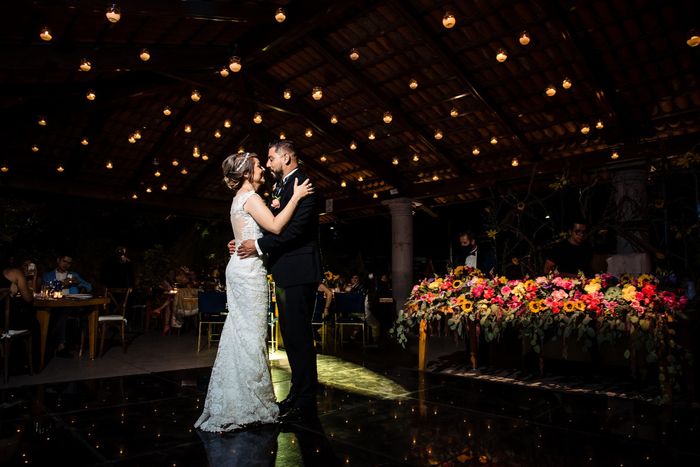 Boda de noche: decora con bombillas de cristal 5