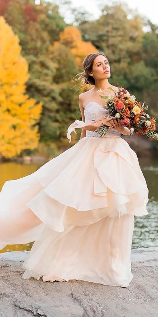Peach y sage green wedding-moodboard 5