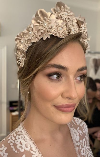 Inspo-descubre la tiara de novia que mejor encaja con tu estilo en 2022 5